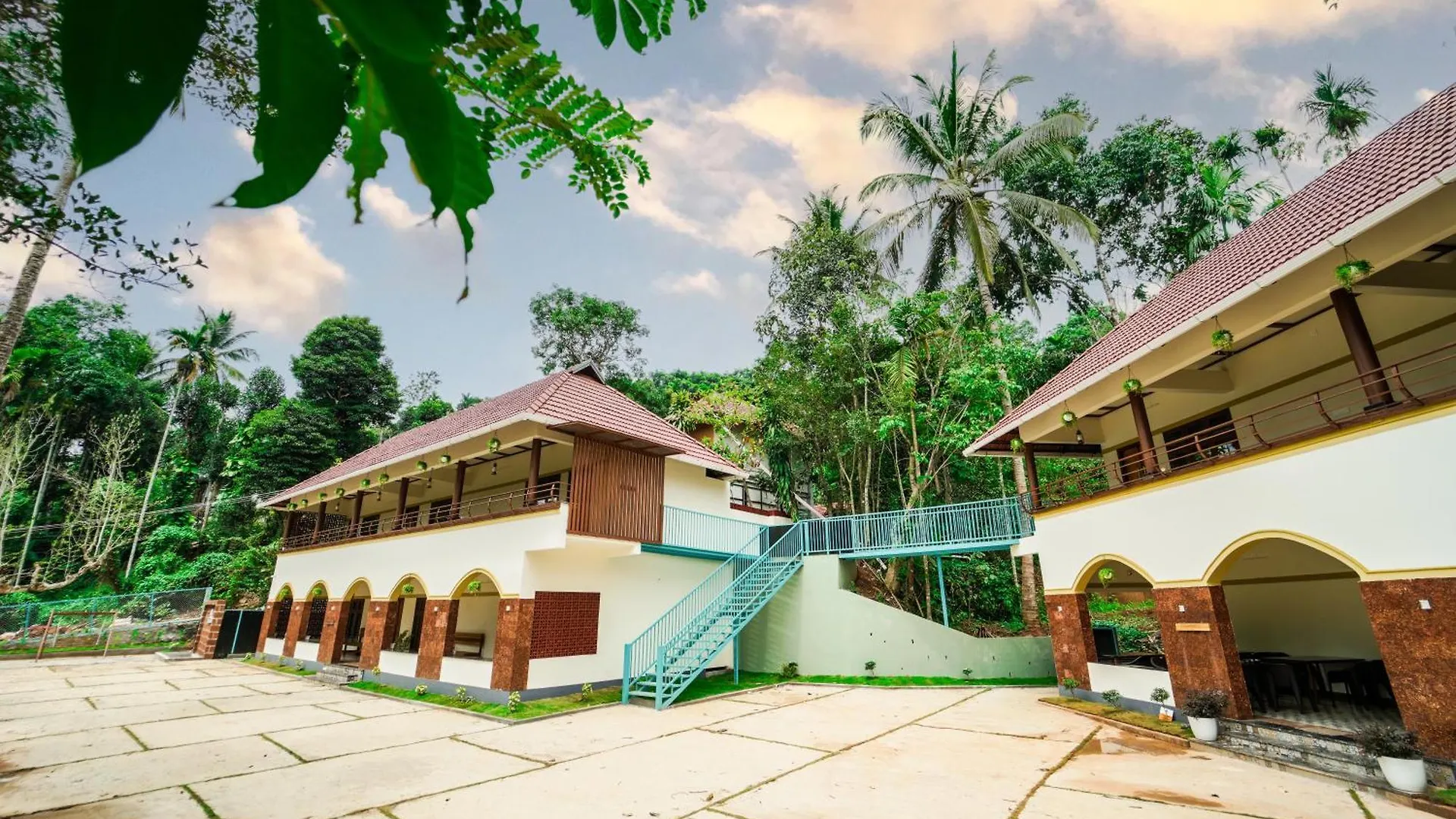 Lägenhet Swasta Royal Villas Wayanad Kaniyāmbetta